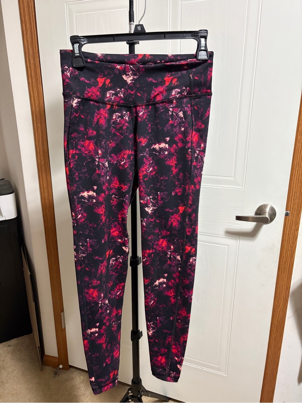 Old Navy Black & Pink Abstract Print High-Waist Leggings